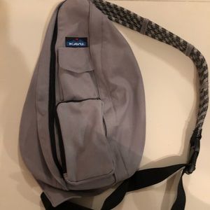 Kavu crossbody, like new